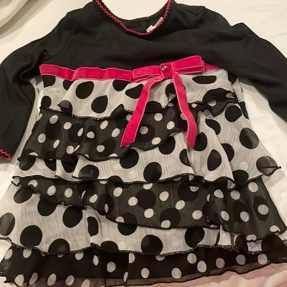 Dress - Picture 1 of 2